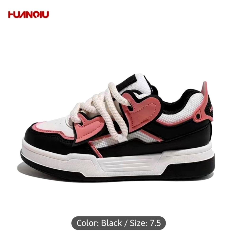 Women's sneakers shoes. It is a hunqiu brand and size 7.